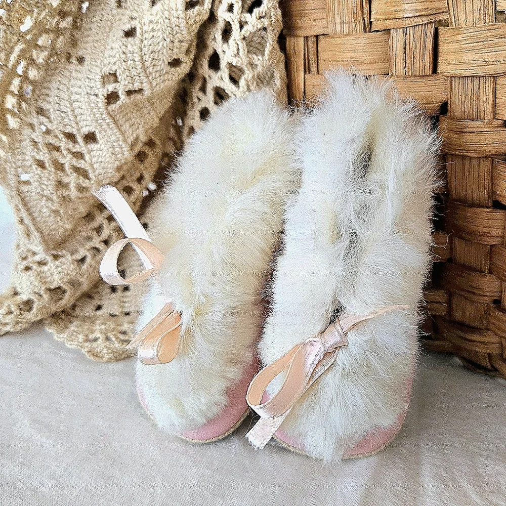 Vintage Baby Booties, Pink Leather, Soft White Rabbit Fur, 1950s, Unused size 0